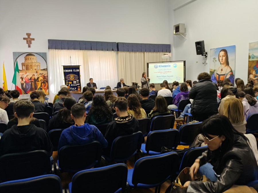 Kiwanis Club Enna – Incontro su Bullismo e Cyberbullismo